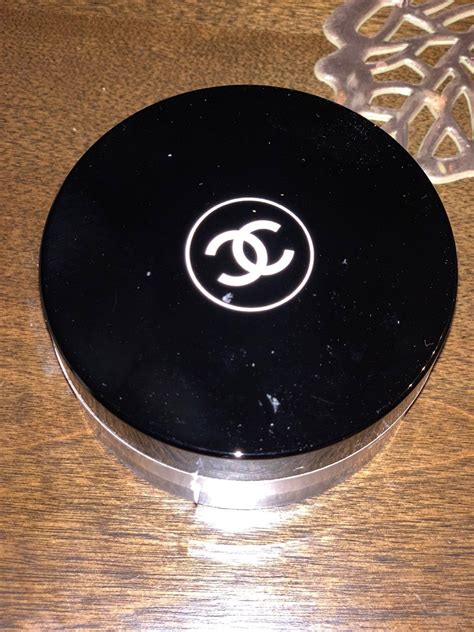 Chanel powder clear